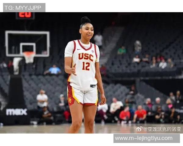 南加大与康涅狄格女篮对决全员穿科比球鞋展现致敬精神与团结力量